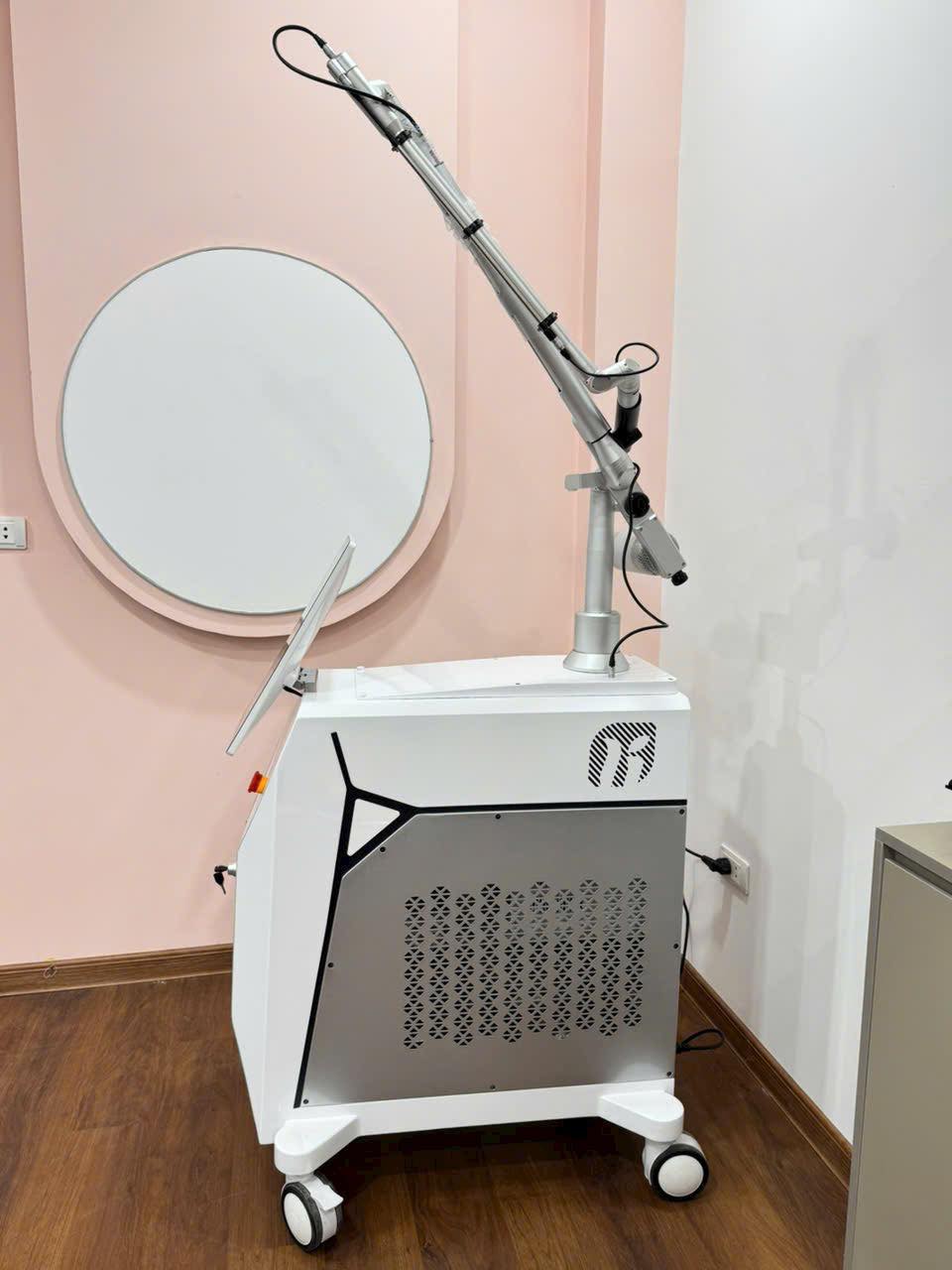 Laser PicoSecond II